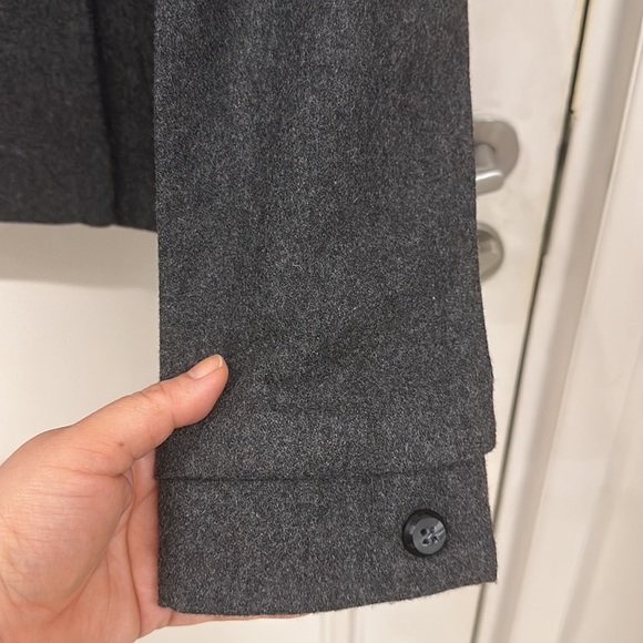 NWOT Mango Short Wool Coat in a Dark Grey in Size UK M!Super warm & classy - Picture 8 of 17